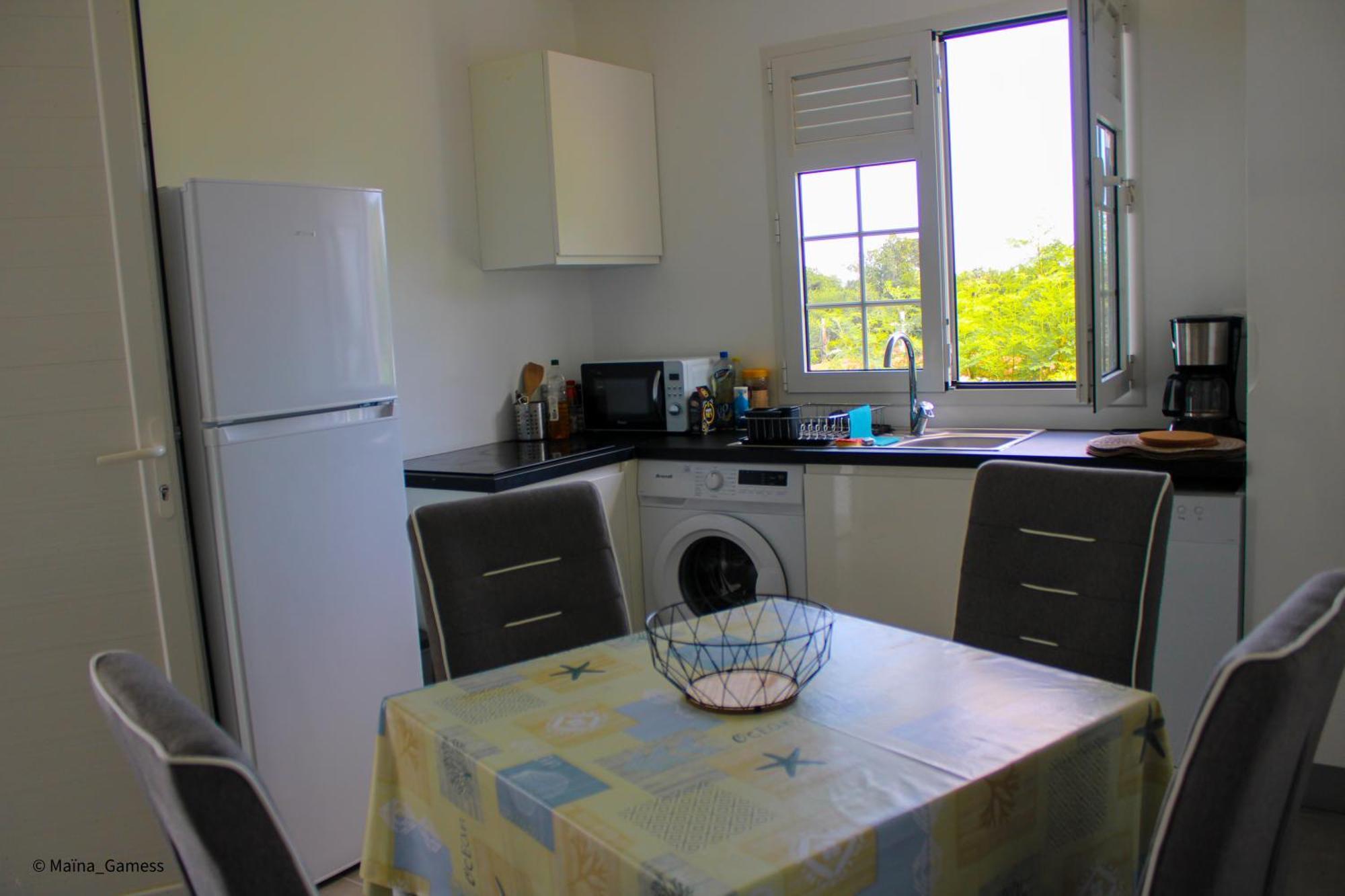 Bas De Villa F2 Neuf Avec Terrasse Et Piscine 르 디아망 외부 사진